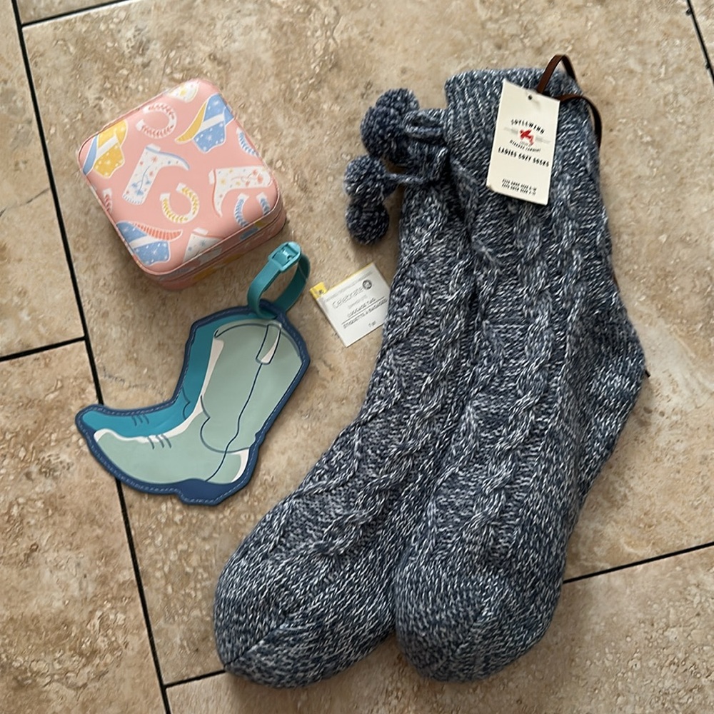 Western Travel Bundle